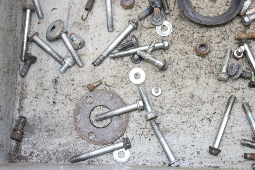 photo de WOREK ŚRUB I WKRĘTÓW GILERA SMT SUPERMOTARD 50 (2009 - 2017) - Szczegół części