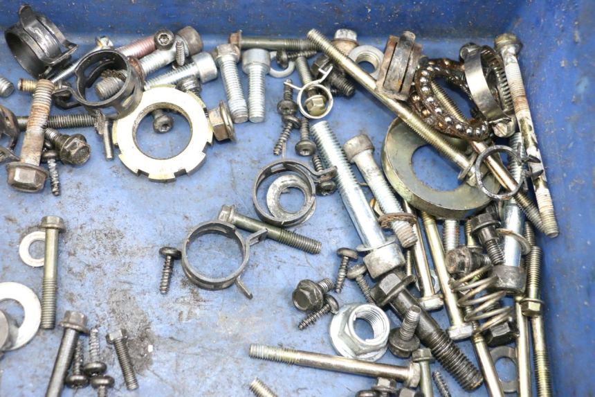 photo de WOREK ŚRUB I WKRĘTÓW PEUGEOT SPEEDFIGHT 4 2T 50 (2015 - 2019) - Inny kąt widzenia