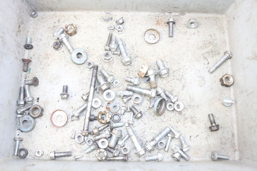 photo de TORBA ZESTAW ŚRUB I WKRĘTÓW CHINESE QUAD SPEEDY DELUXE 125 - Widok główny