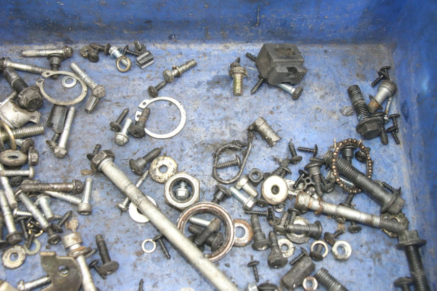 photo de TORBA ZESTAW ŚRUB I WKRĘTÓW APRILIA SR 2T 50 (2012 - 2017) - Szczegół części