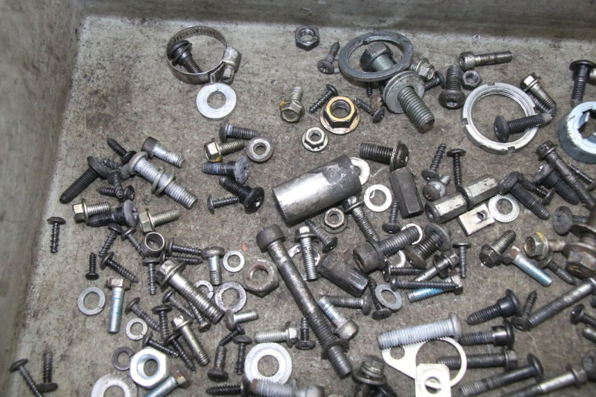 photo de WOREK ŚRUB I WKRĘTÓW APRILIA SR 2T 50 (2018 - 2022) - Szczegół części