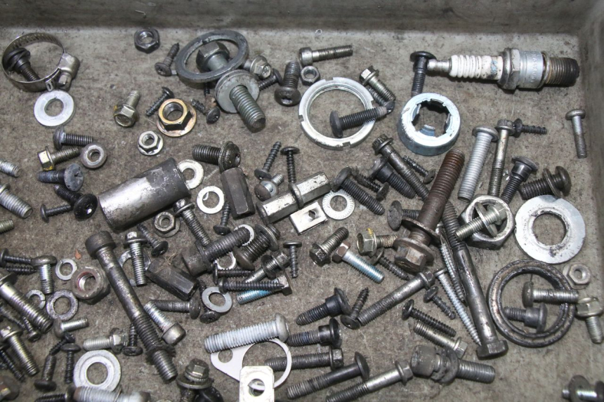 photo de WOREK ŚRUB I WKRĘTÓW APRILIA SR 2T 50 (2018 - 2022) - Zoom stanu zużycia