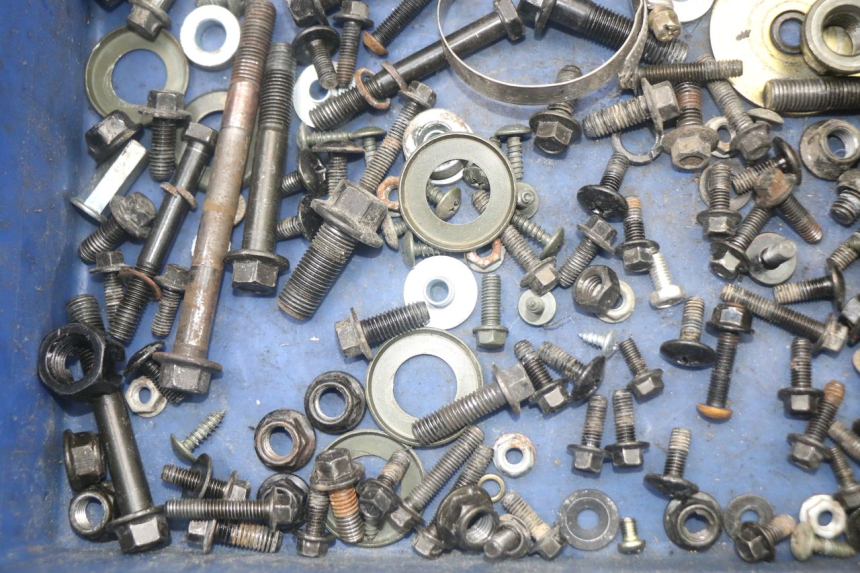 photo de WOREK ŚRUB I WKRĘTÓW HYTRACK ST 170 (2020 - 2024) - Inny kąt widzenia