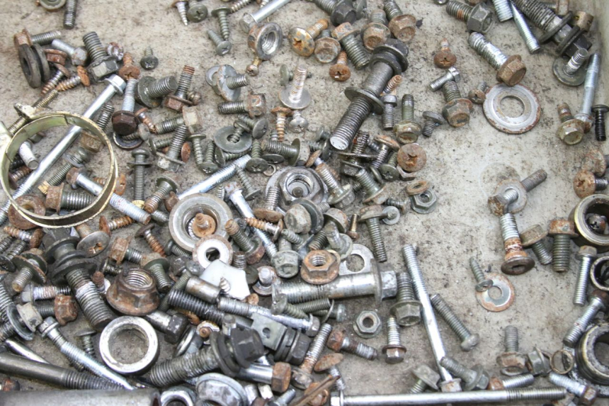 photo de WOREK ŚRUB I WKRĘTÓW RAZZO STEED 125 (2012 - 2018) - Zoom stanu zużycia