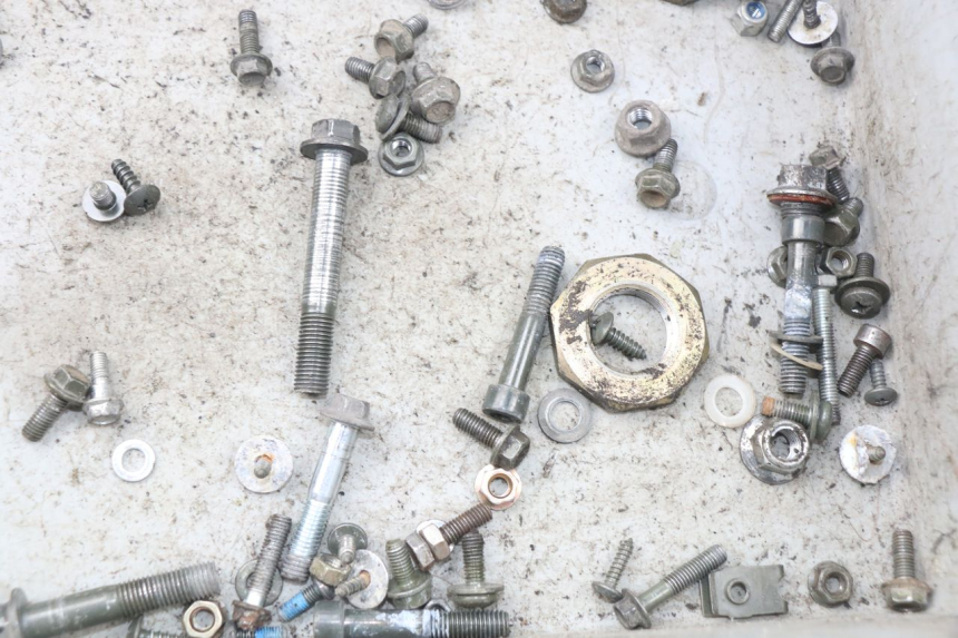 photo de WOREK ŚRUB I WKRĘTÓW FYM STRADA 50 (2007 - 2014) - Zoom stanu zużycia