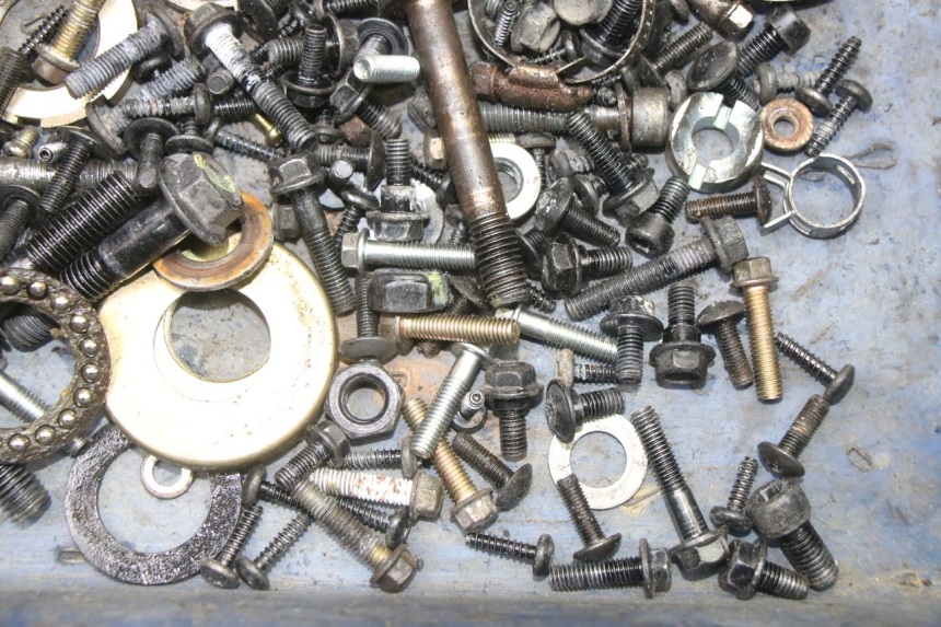 photo de WOREK ŚRUB I WKRĘTÓW PEUGEOT STREETZONE I 2T 50 (2018 - 2020) - Zbliżenie techniczne