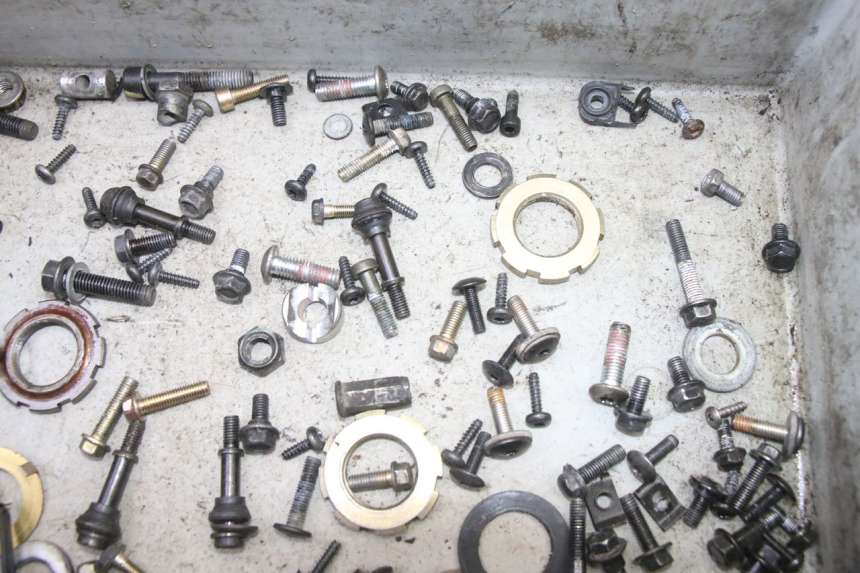 photo de WOREK ŚRUB I WKRĘTÓW PEUGEOT STREETZONE I 2T 50 (2018 - 2020) - Zoom stanu zużycia