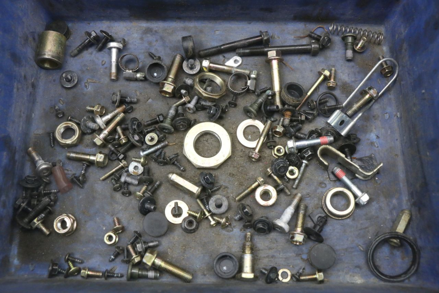 photo de TORBA ZESTAW ŚRUB I WKRĘTÓW KYMCO SUPER 8 4T 50 (2018 - 2020) - Widok główny