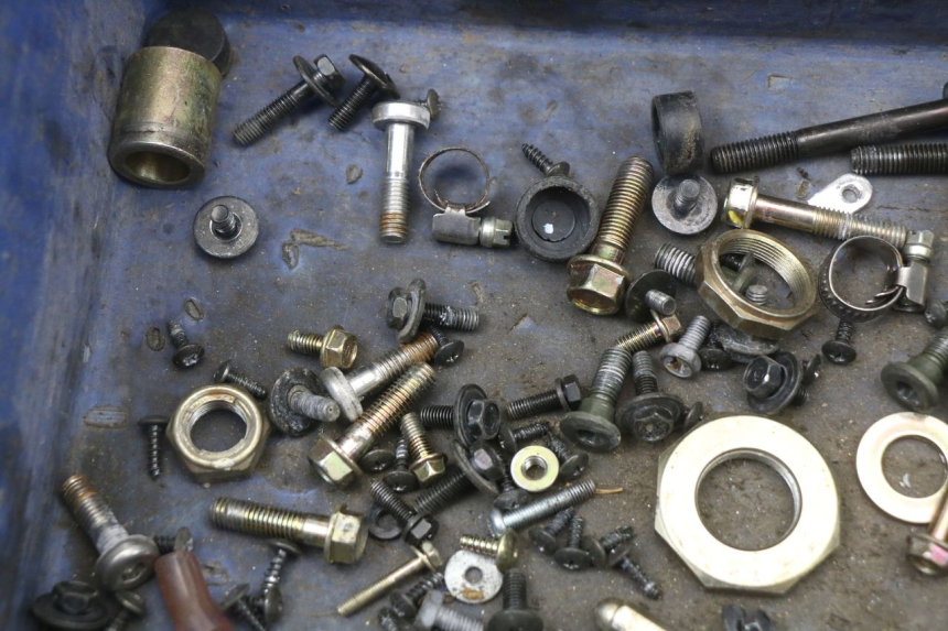 photo de TORBA ZESTAW ŚRUB I WKRĘTÓW KYMCO SUPER 8 4T 50 (2018 - 2020) - Szczegół części