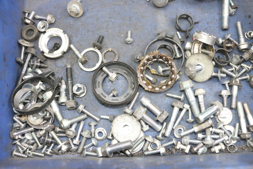 photo de WOREK ŚRUB I WKRĘTÓW SUZUKI BURGMAN 125 (2018 - 2021) - Szczegół części