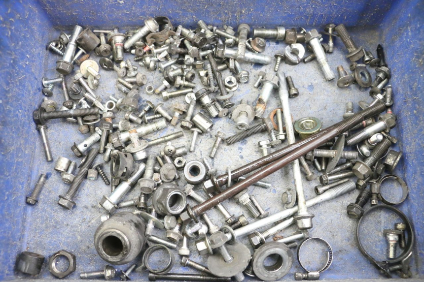 photo de WOREK ŚRUB I WKRĘTÓW SUZUKI BURGMAN 125 (2015 - 2017) - Widok główny