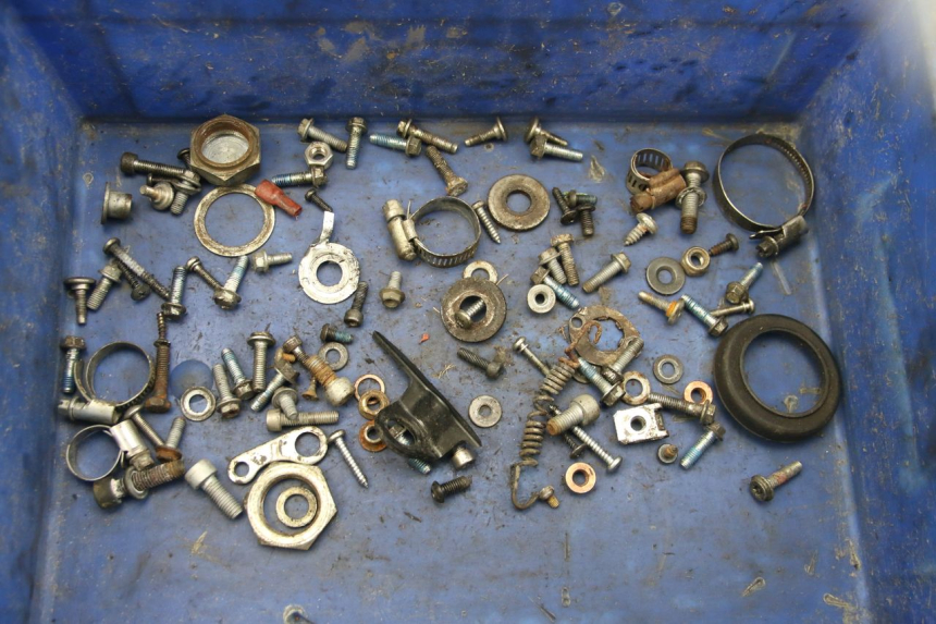 photo de TORBA ZESTAW ŚRUB I WKRĘTÓW APRILIA SX 50 (2011 - 2017) - Widok główny