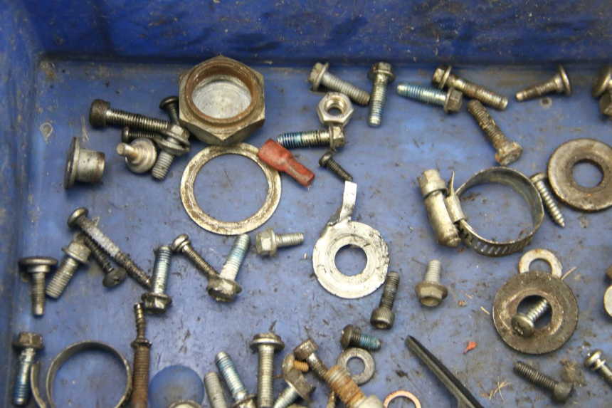 photo de TORBA ZESTAW ŚRUB I WKRĘTÓW APRILIA SX 50 (2011 - 2017) - Zbliżenie techniczne