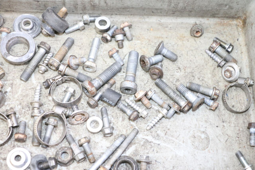 photo de WOREK ŚRUB I ŚRUBEK KTM SX 85 (2013 - 2017) - Zbliżenie techniczne