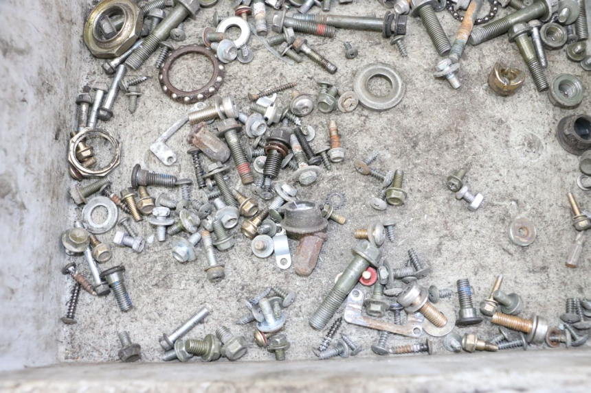 photo de WOREK ŚRUB I WKRĘTÓW SYM FIDDLE 3 III 125 (2014 - 2020) - Szczegół części