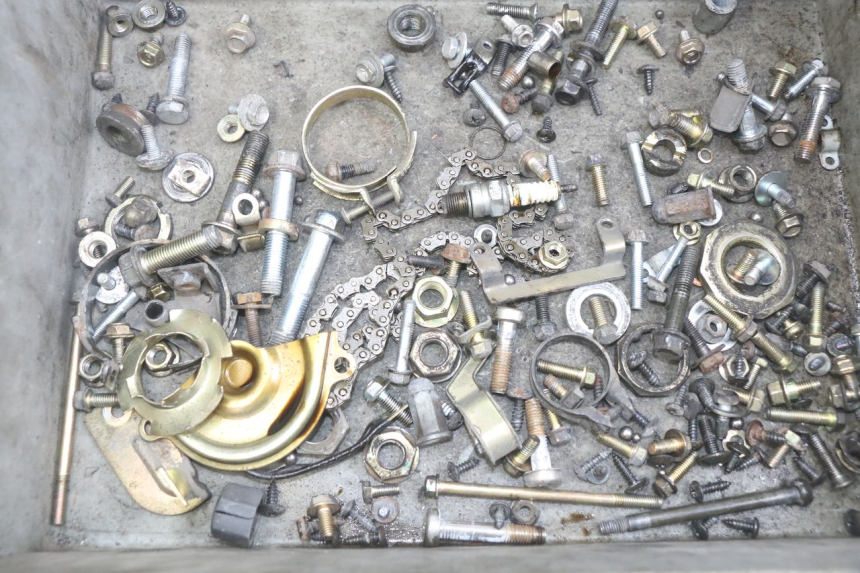 photo de WOREK ŚRUB I WKRĘTÓW SYM SYMPHONY 125 (2009 - 2015) - Szczegół części