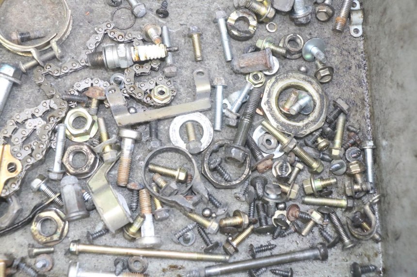 photo de WOREK ŚRUB I WKRĘTÓW SYM SYMPHONY 125 (2009 - 2015) - Zoom stanu zużycia