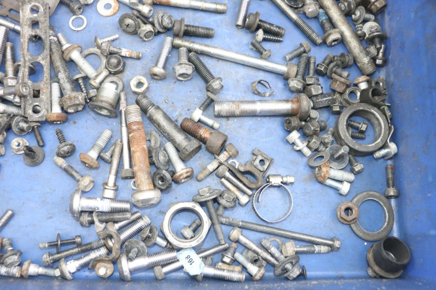 photo de WOREK ŚRUB I WKRĘTÓW YAMAHA TDM ABS 900 (2002 - 2014) - Zoom stanu zużycia