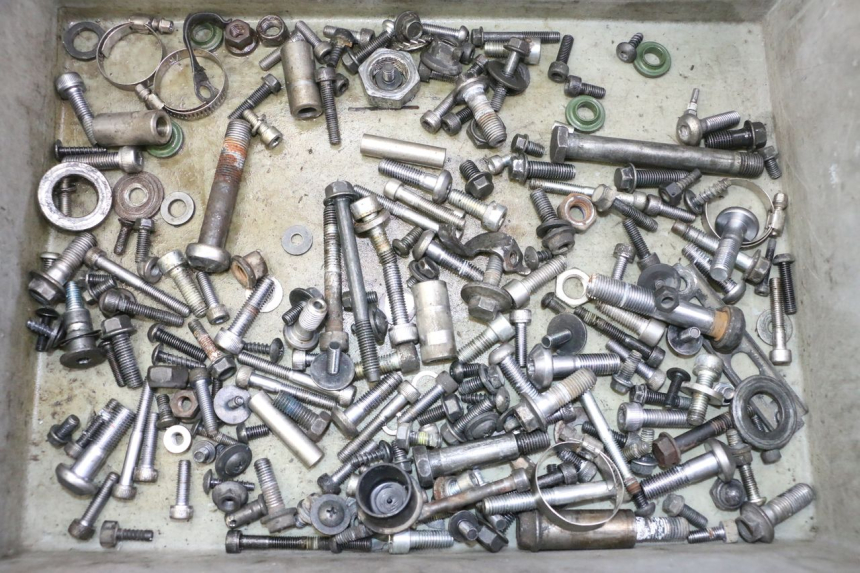 photo de WOREK ŚRUB I WKRĘTÓW YAMAHA TDM ABS 900 (2002 - 2014) - Widok główny