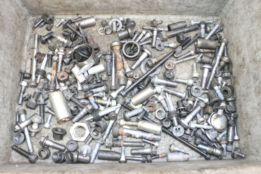 photo de WOREK ŚRUB I WKRĘTÓW YAMAHA TDM ABS 900 (2002 - 2014) - Widok główny