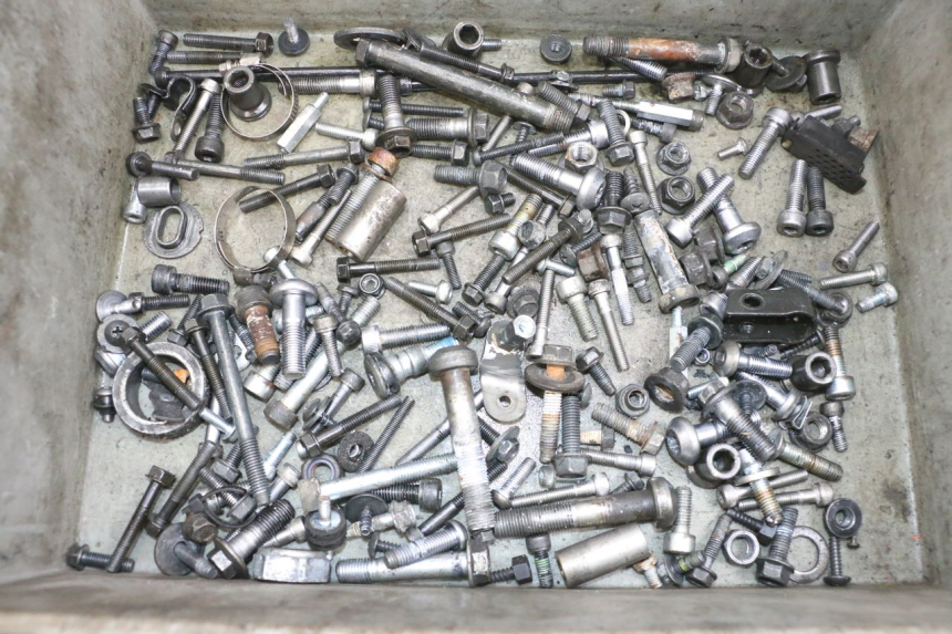 photo de WOREK ŚRUB I WKRĘTÓW YAMAHA TDM ABS 900 (2002 - 2014) - Widok główny