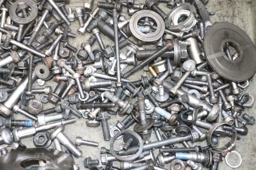 photo de WOREK ŚRUB I WKRĘTÓW YAMAHA TDM ABS 900 (2002 - 2014) - Szczegół części