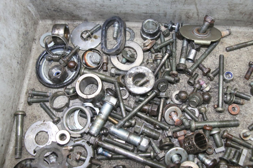 photo de WOREK ŚRUB I ŚRUBEK YAMAHA TDR DELTABOX 125 (1997 - 2003) - Szczegół części