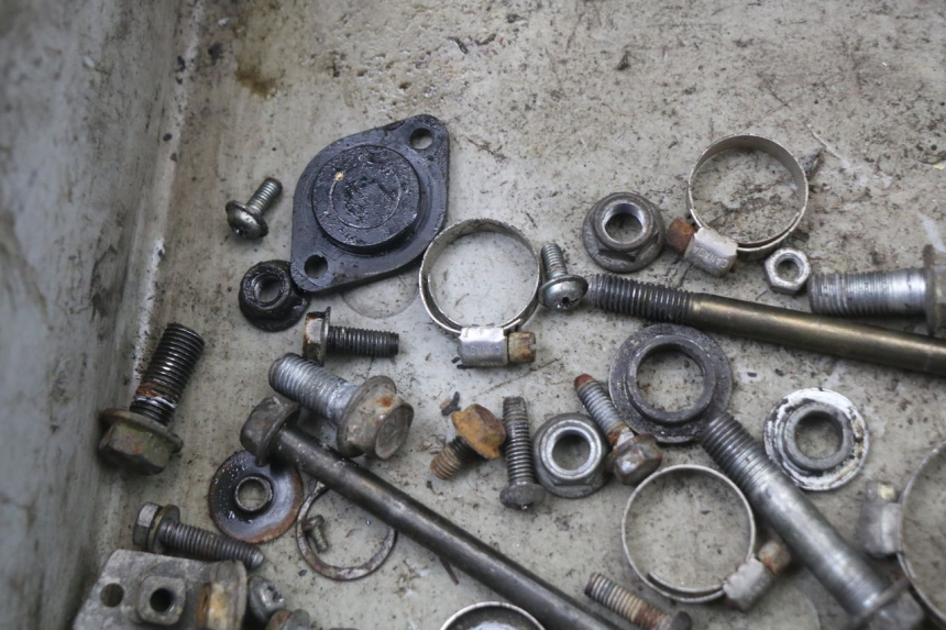 photo de WOREK ŚRUB I WKRĘTÓW SUZUKI TS X 80 (1984 - 1988) - Szczegół części