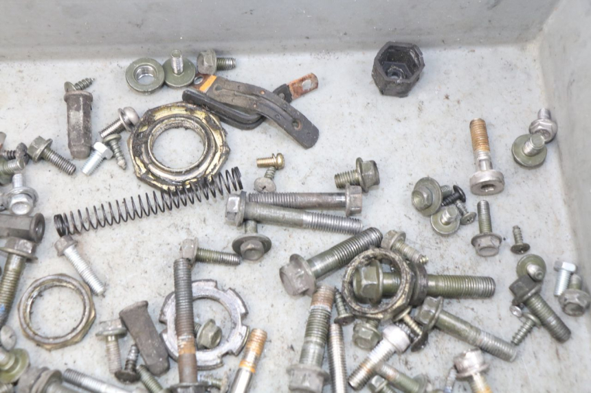 photo de WOREK ŚRUB I WKRĘTÓW PEUGEOT TWEET 4T 50 (2018 - 2022) - Inny kąt widzenia