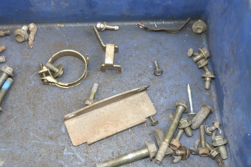 photo de WOREK ŚRUB I WKRĘTÓW PEUGEOT TWEET 4T 50 (2018 - 2022) - Inny kąt widzenia