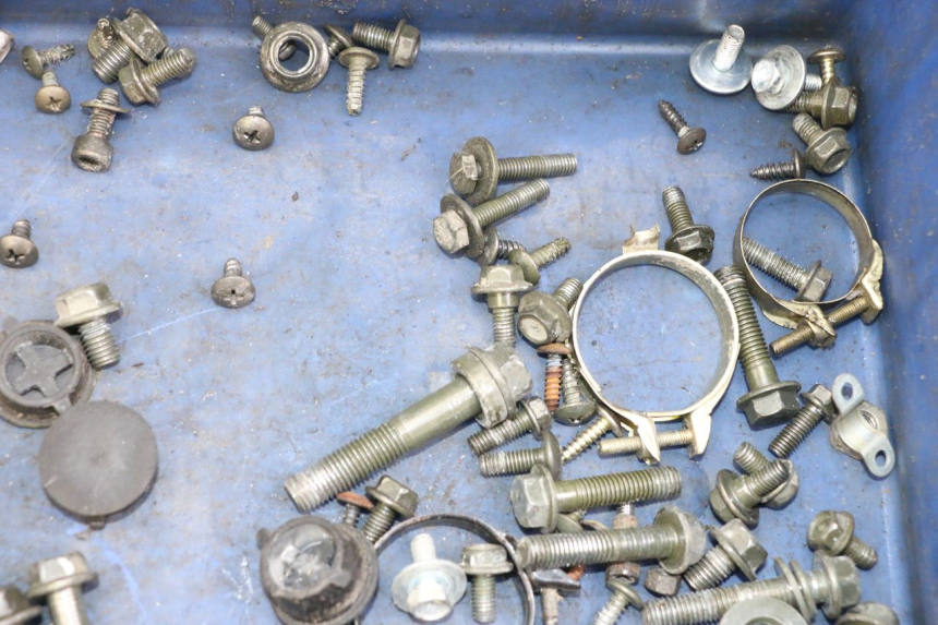 photo de WOREK ŚRUB I WKRĘTÓW PEUGEOT TWEET 4T 50 (2014 - 2019) - Inny kąt widzenia