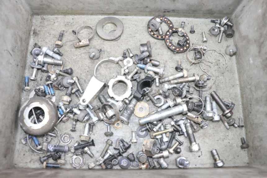 photo de WOREK ŚRUB I ŚRUBEK YAMAHA TZR 50 (2008 - 2016) - Widok główny