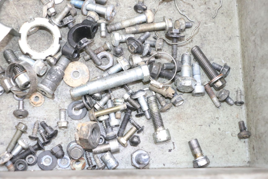 photo de WOREK ŚRUB I ŚRUBEK YAMAHA TZR 50 (2008 - 2016) - Zbliżenie techniczne