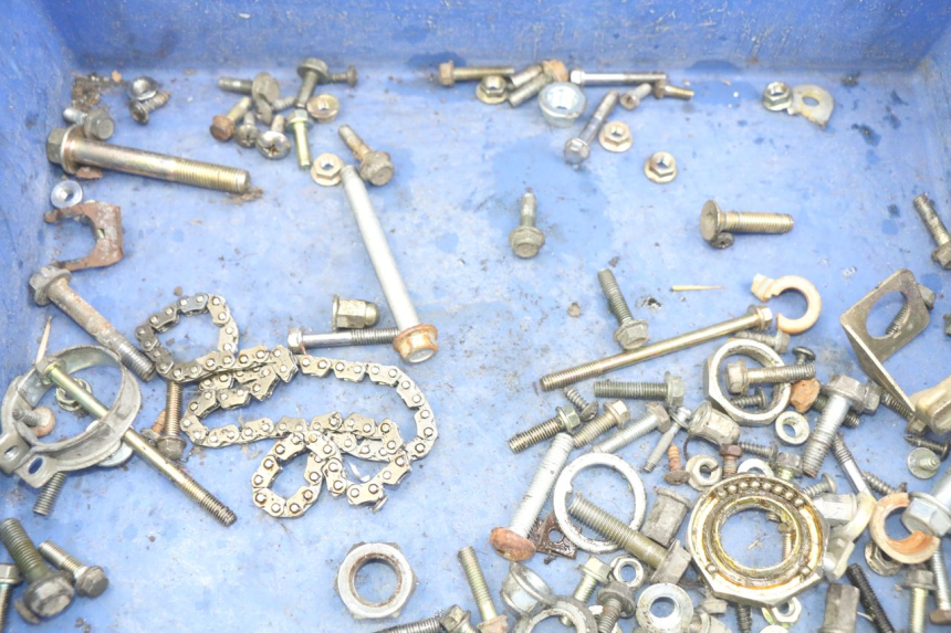 photo de WOREK ŚRUB I WKRĘTÓW PEUGEOT V-CLIC VCLIC 50 (2007 - 2013) - Szczegół części