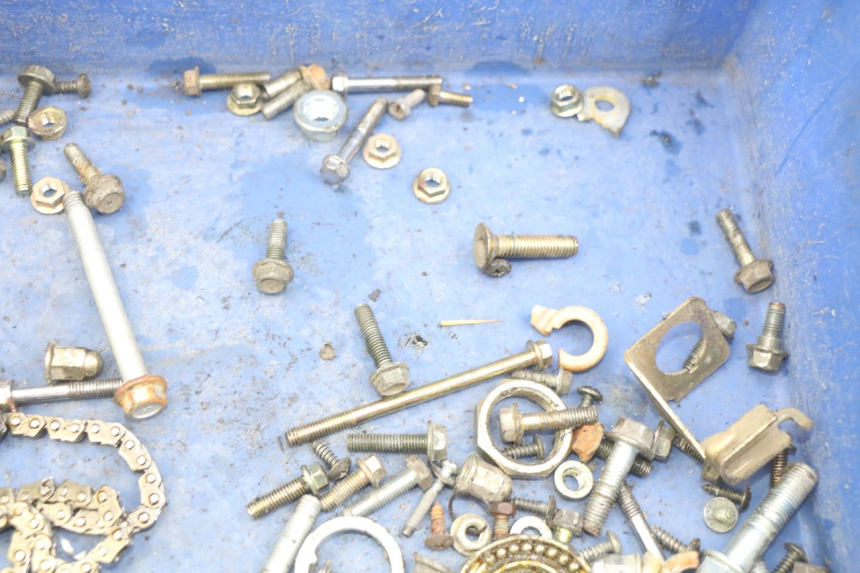 photo de WOREK ŚRUB I WKRĘTÓW PEUGEOT V-CLIC VCLIC 50 (2007 - 2013) - Zoom stanu zużycia