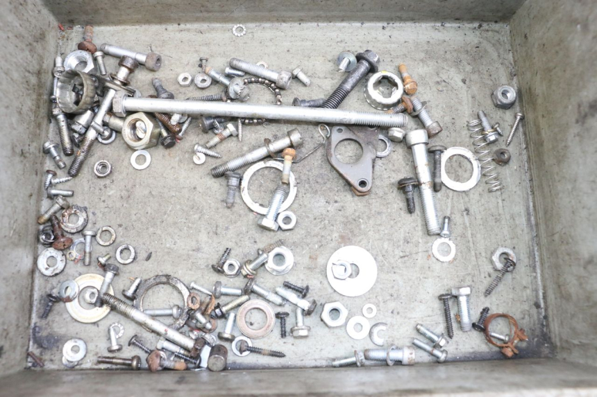 photo de WOREK ŚRUB I WKRĘTÓW PIAGGIO VESPA LX 2T 50 (2005 - 2013) - Widok główny