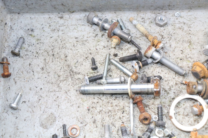 photo de WOREK ŚRUB I WKRĘTÓW PIAGGIO VESPA LX IE 125 (2010 - 2012) - Zbliżenie techniczne