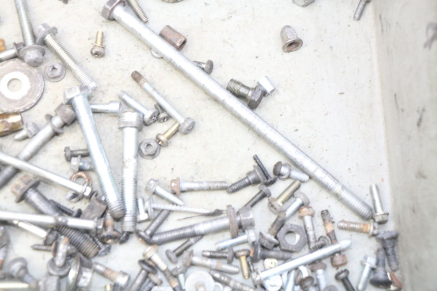 photo de WOREK ŚRUB I WKRĘTÓW PIAGGIO VESPA LX 125 (2005 - 2010) - Zoom stanu zużycia