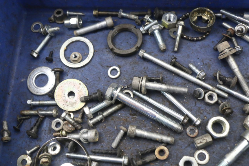 photo de WOREK ŚRUB I WKRĘTÓW PIAGGIO VESPA LX 125 (2005 - 2010) - Szczegół części