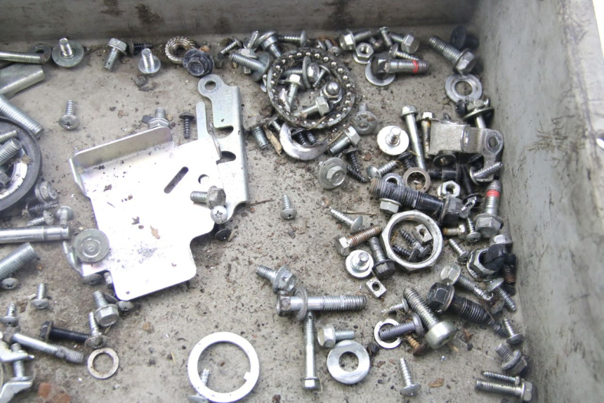 photo de WOREK ŚRUB I ŚRUBEK HONDA VISION NSC R 50 (2013 - 2015) - Szczegół części