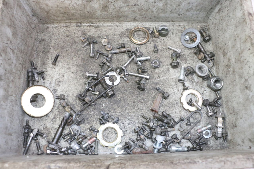 photo de WOREK ŚRUB I WKRĘTÓW PEUGEOT VIVACITY NEW 4T 50 (2008 - 2017) - Widok główny