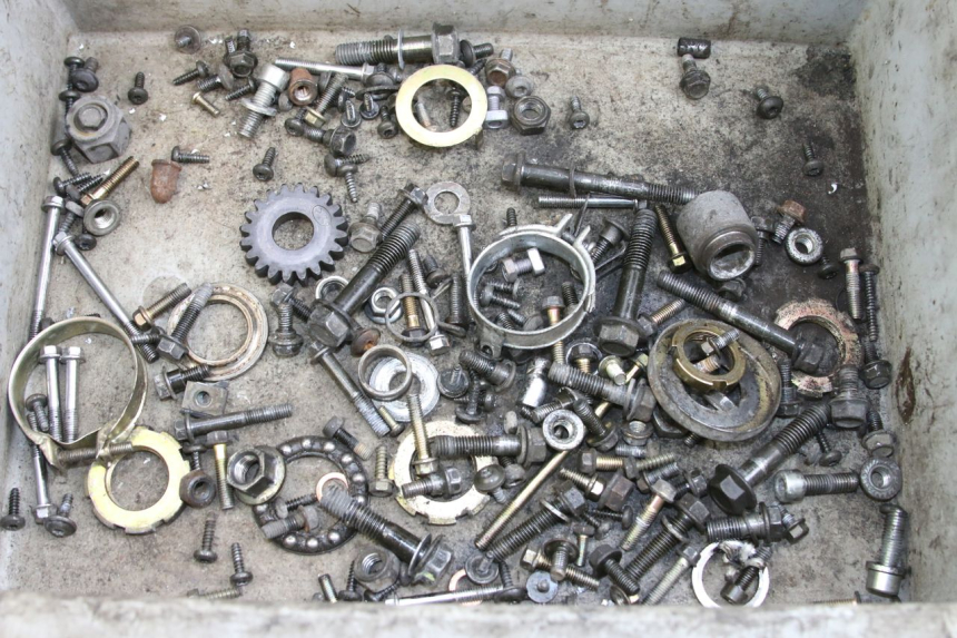 photo de WOREK ŚRUB I ŚRUBEK PEUGEOT VIVACITY 125 (2010 - 2017) - Szczegół części