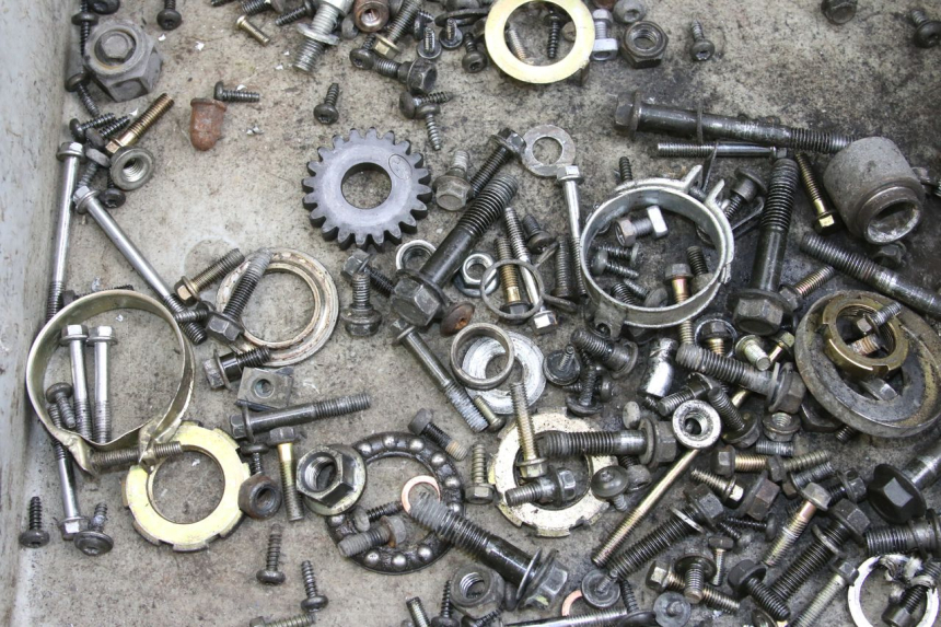 photo de WOREK ŚRUB I ŚRUBEK PEUGEOT VIVACITY 125 (2010 - 2017) - Zoom stanu zużycia