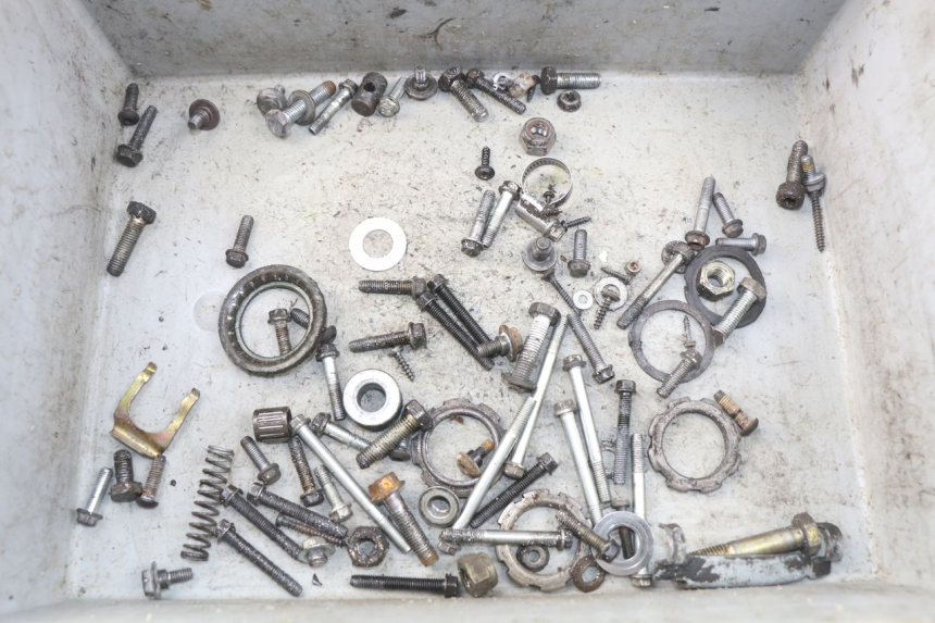 photo de TORBA ZESTAW ŚRUB I WKRĘTÓW PEUGEOT VIVACITY 50 (2004 - 2009) - Widok główny