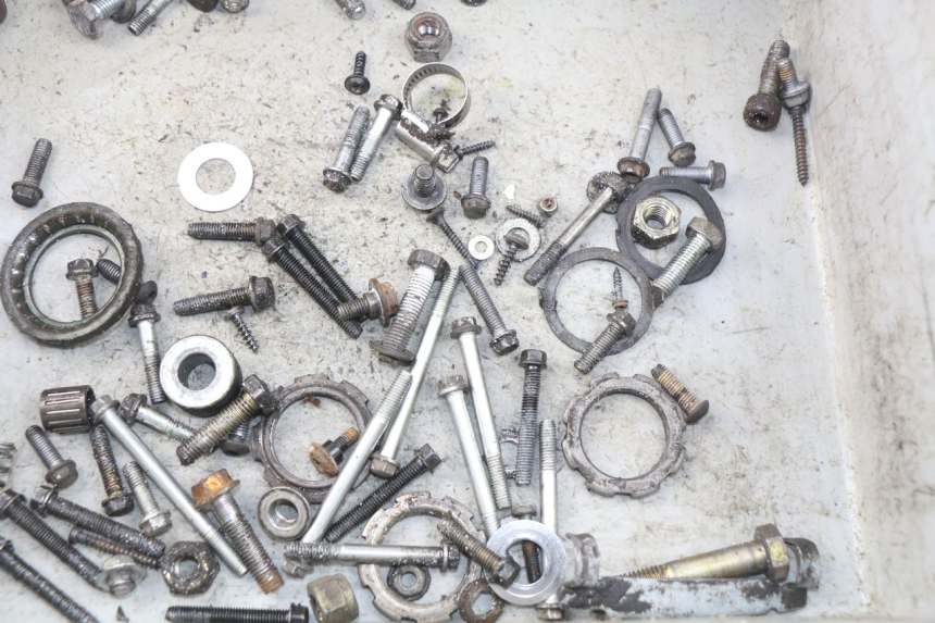 photo de TORBA ZESTAW ŚRUB I WKRĘTÓW PEUGEOT VIVACITY 50 (2004 - 2009) - Szczegół części