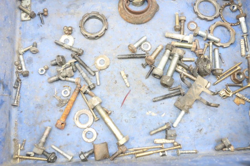 photo de WOREK ŚRUB I ŚRUBEK PEUGEOT VIVACITY 50 (1998 - 2003) - Szczegół części