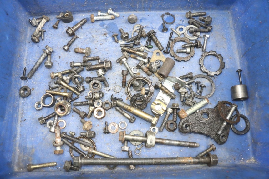 photo de TORBA ZESTAW ŚRUB I WKRĘTÓW PEUGEOT VIVACITY 50 (2004 - 2009) - Widok główny