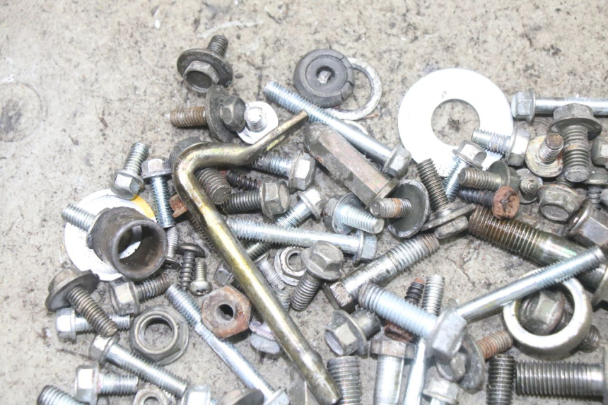 photo de WOREK ŚRUB I WKRĘTÓW VONROAD YIBEN 125 (2006 - 2010) - Szczegół części