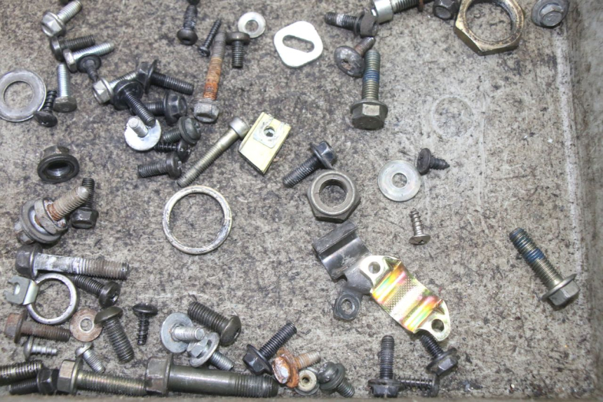 photo de WOREK ŚRUB I WKRĘTÓW YAMAHA WHY 50 (1998 - 2000) - Zbliżenie techniczne