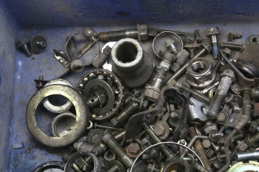 photo de TORBA ZESTAW ŚRUB I WKRĘTÓW KYMCO X-CITING XCITING 400 (2014 - 2018) - Zoom stanu zużycia